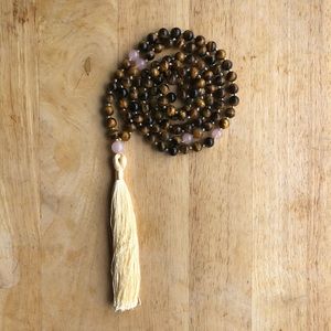 ⭐️NEW⭐️ Tigers Eye and Rose Quartz Mala Necklace📿
